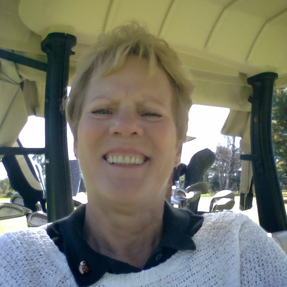 Carole Zinser - Poshmark Profile Picture of Carole Zinser (@carolezinser) on Poshmark