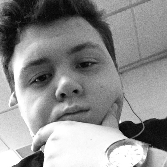 Profile Picture of James Mayo (@james_mayo) on Poshmark