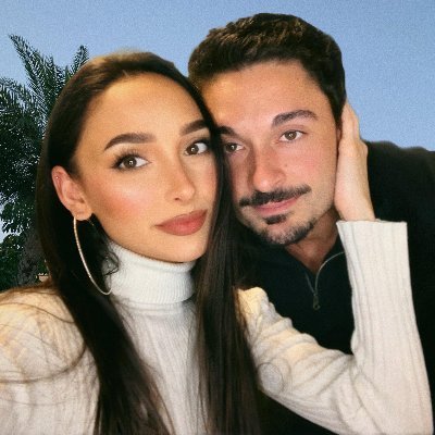 Profile Picture of Aaron And Lindsay (@AaronandLindsa1) on Twitter