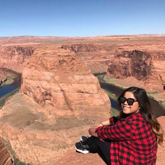 Profile Picture of Mara Nitcha (@maraculous) on Poshmark