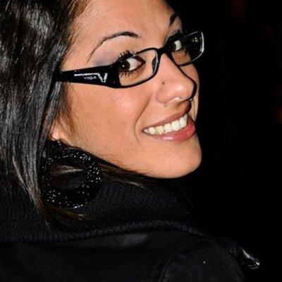 Profile Picture of LARA PIA (@lara_flora) on Twitter
