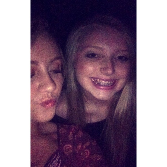 Profile Picture of Rachel Neisler (@rachelneisler) on Poshmark