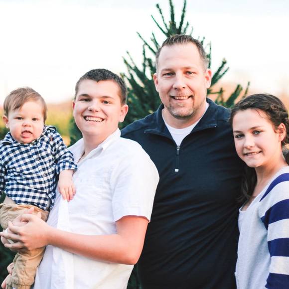 Profile Picture of Brent Davis (@bdavis44) on Poshmark