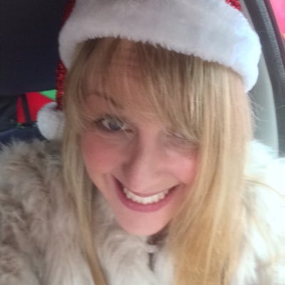Profile Picture of Colette Hughes (@clethughes) on Twitter
