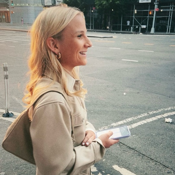 Profile Picture of Reilly Lavrich (@reilly_l25) on Poshmark