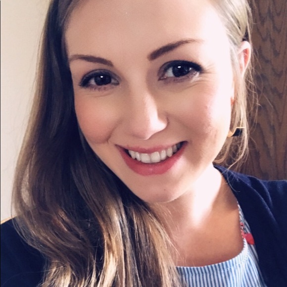 Profile Picture of Ann Berkner (@amberkner26) on Poshmark