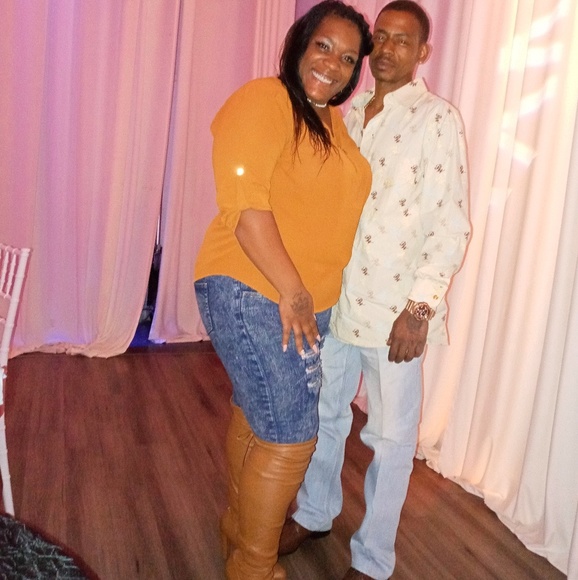 Profile Picture of Corey Tyson (@karontyson) on Poshmark