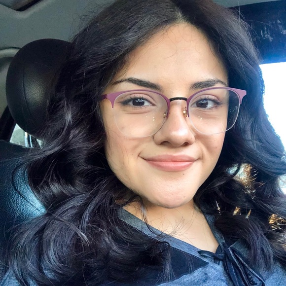 Profile Picture of Nancy Alcala (@nancya1123) on Poshmark