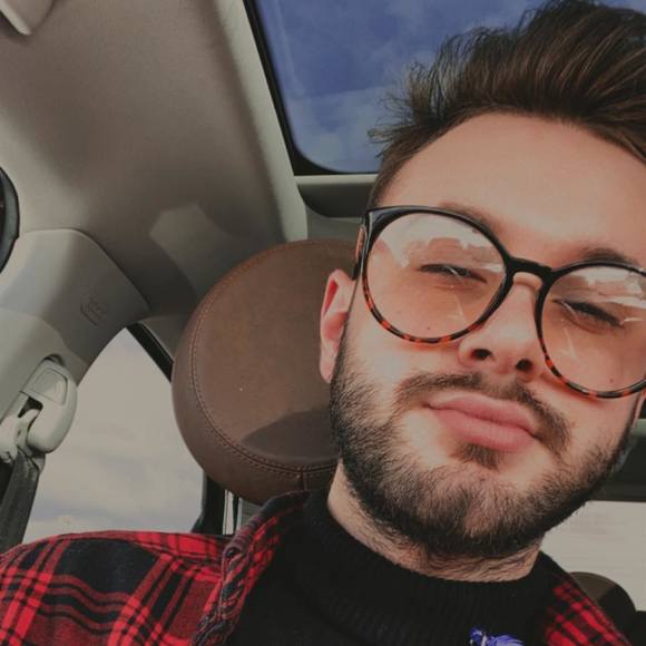 Profile Picture of Travis Lay (@travislay1) on Poshmark