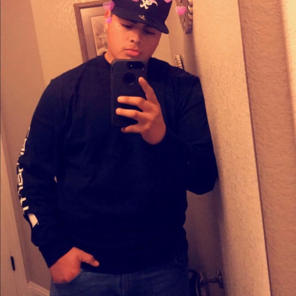Profile Picture of Sebastian Becerra (@sebastian30) on Poshmark