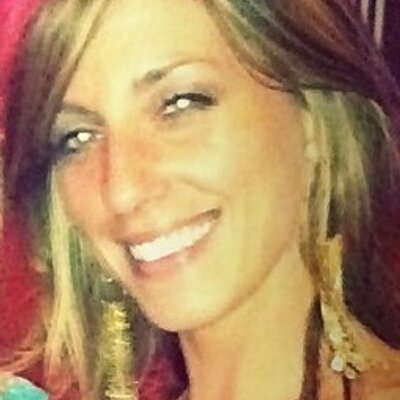 Profile Picture of April Hensley (@ahensley1981) on Twitter