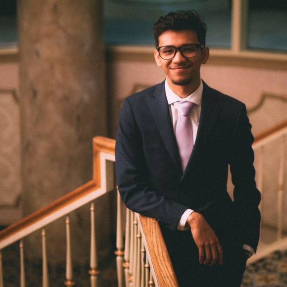 Profile Picture of Ritesh Gautam (@riiteeshg) on Poshmark