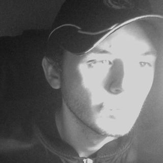 Profile Picture of Yehuda Weinshtein (@YWfilms) on Facebook