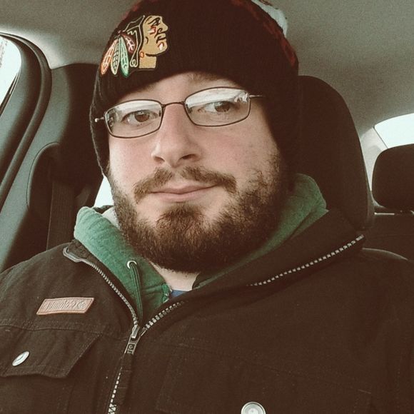 Profile Picture of Travis Albers (@traiscool) on Poshmark
