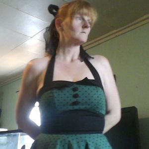 Profile Picture of Elizabeth Carroll (@139887101) on Myspace