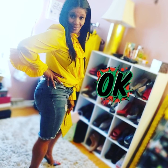 Profile Picture of Danyelle Myrick-lee (@myricdn2805) on Poshmark