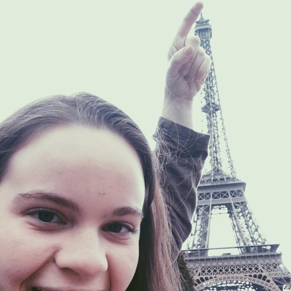 Profile Picture of Claire Perritano (@claire_00000) on Poshmark