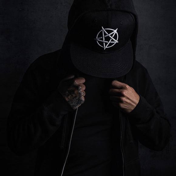 Steve Lyman - Poshmark Profile Picture of Steve Lyman (@dancetonoise) on Poshmark