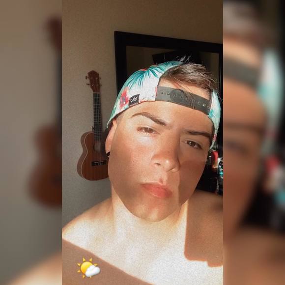 Profile Picture of Luis Peña (@luisitobonito) on Poshmark