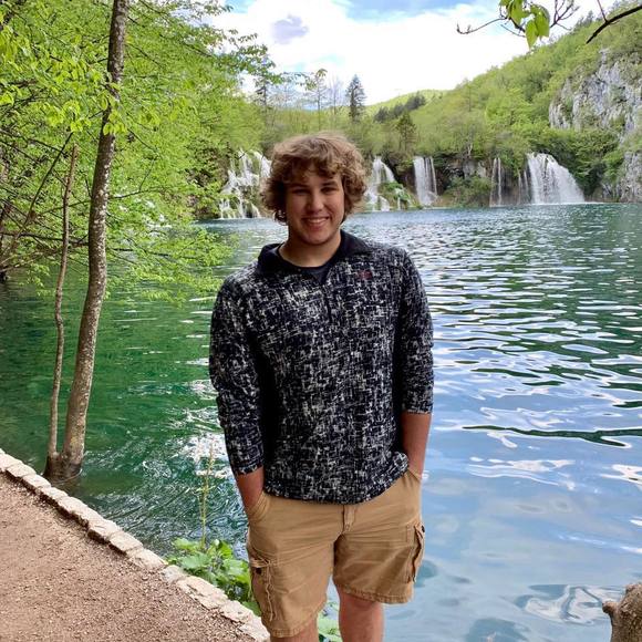 Profile Picture of Dillon Trafzer (@dillontrafzer) on Poshmark