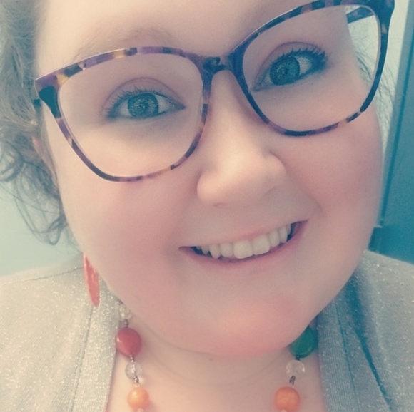 Profile Picture of Alisha Sutton (@alishaann000) on Poshmark