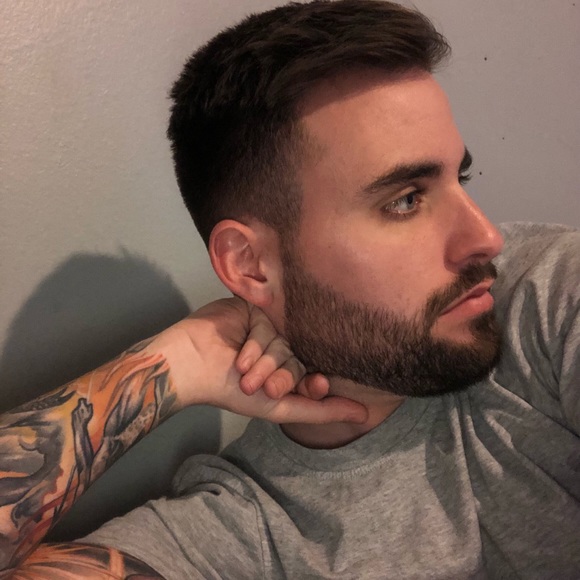 Profile Picture of Kevin Prinstein (@kevinprinstein) on Poshmark