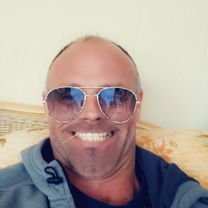 Profile Picture of Chuck Huggins (@BigPoppa120376) on Twitter