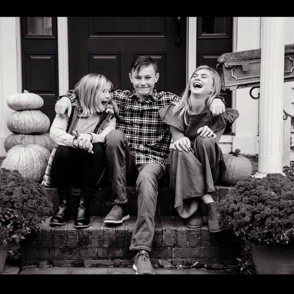 Profile Picture of Christy Levitan (@clevitan) on Poshmark