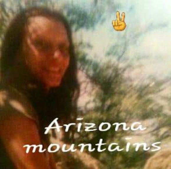 Profile Picture of Karen Darbonne (@karendarbonne) on Poshmark