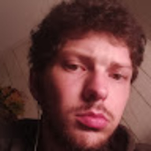 Profile Picture of Daniel Volkmann (@danielvolkmann) on Poshmark