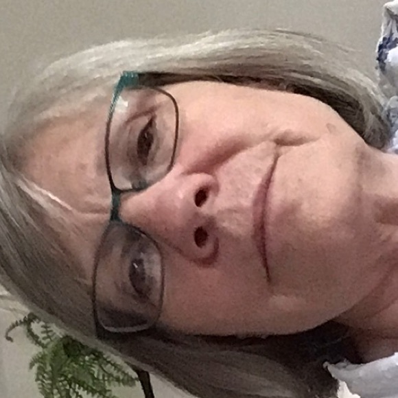 Profile Picture of Paula Mackenzie (@pam057) on Poshmark