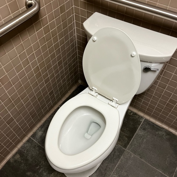 Profile Picture of James Hutzler (@hutzler11) on Poshmark