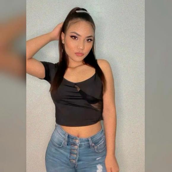 Profile Picture of Nika pichardo Pichardo (@pichardonika) on Poshmark