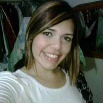 Profile Picture of Lisa Barrios (@antolines01) on Twitter