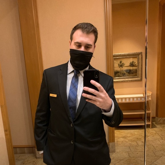 Profile Picture of Austin Heckethorn (@austinheckethor) on Poshmark