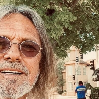 Profile Picture of Brian Bobbitt (@dbrianbobbitt) on Twitter