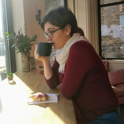 Profile Picture of Angela Stuempert (@spinnybaker) on Twitter