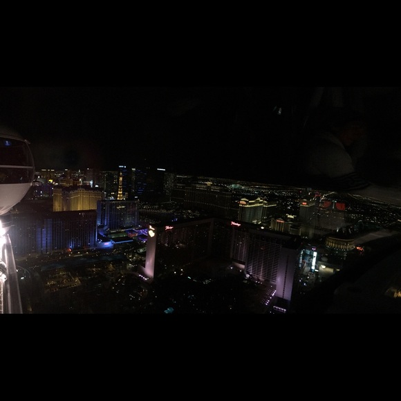 Profile Picture of Abby Hinerman (@abshiney) on Poshmark