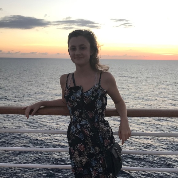Profile Picture of Abby Keeny (@_abbyfaith_) on Poshmark