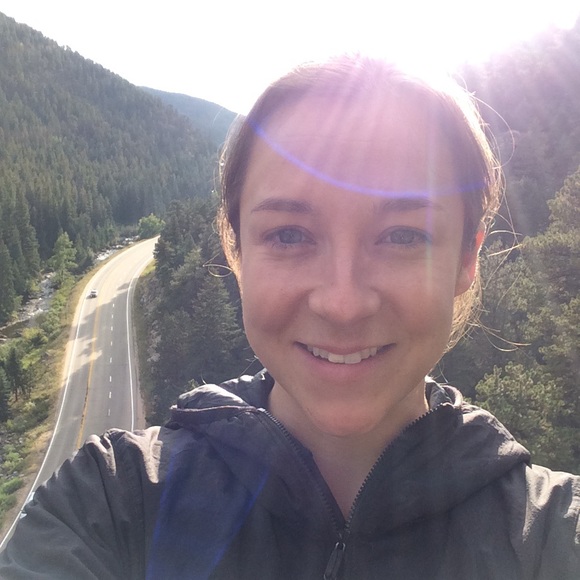 Profile Picture of Kate Bernens (@katebernens) on Poshmark