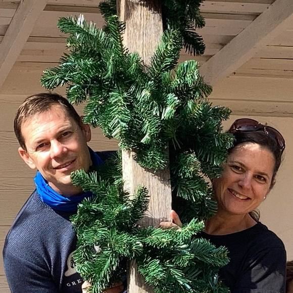 Profile Picture of Lori Jones-jones (@sunflowerlori57) on Poshmark