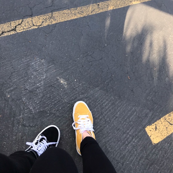 Profile Picture of Yazmin Sanchez (@yazminallysa) on Poshmark