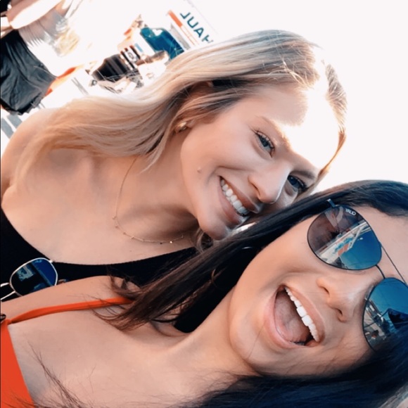 Profile Picture of Jordyn Scheitler (@jordyns351) on Poshmark