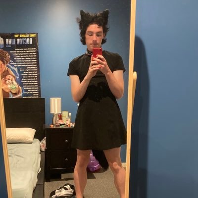 Profile Picture of Alexander Bailey (@Alexia_femboy) on Twitter