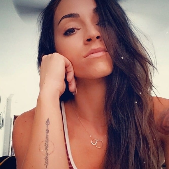 Profile Picture of Ariel Edwards (@edwards_ariel10) on Poshmark