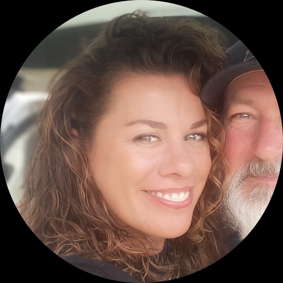 Profile Picture of Stephanie Stanwick (@sstanwick) on Poshmark