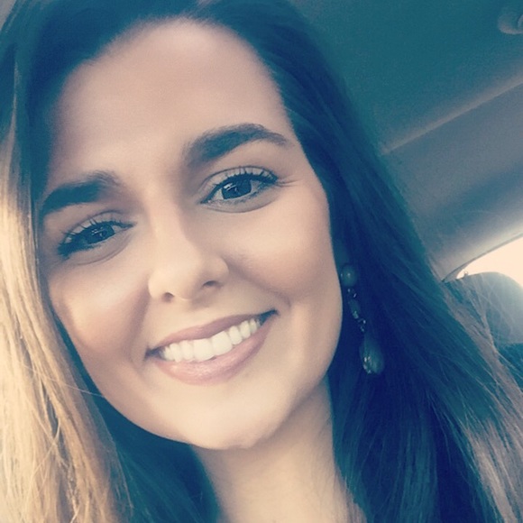Profile Picture of Danielle Mccloud (@dmccloud101791) on Poshmark