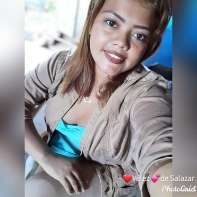 Profile Picture of Hayley Velez (@HayleyVelez8) on Twitter