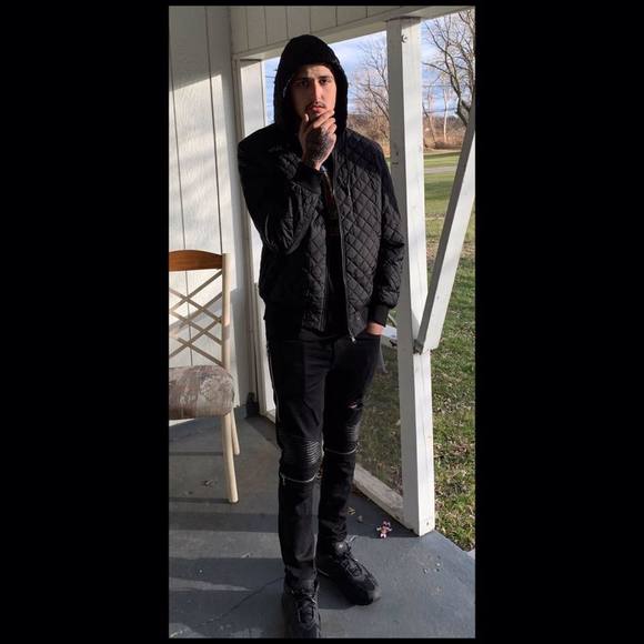 Profile Picture of Cameron Zachary (@cameronzachary) on Poshmark