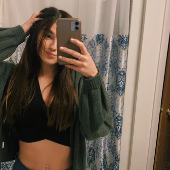 Profile Picture of Danielle (@danielle_godin) on Tiktok